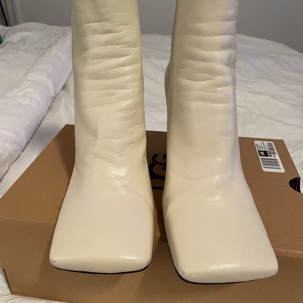 Zara Bootie - Picture 2 of 6